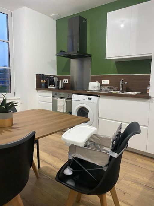 Le Duplex Tout Confort Bressuire Exterior foto